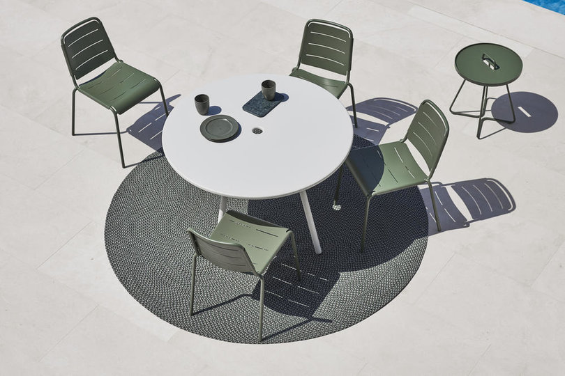 th_Copenhagen_citychair_olive-green_area_table_white_1_f7.jpg