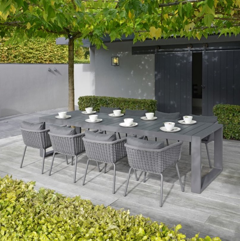2018 Borek rope Valldemossa chair - alu Vitoria table Studio Borek.jpg