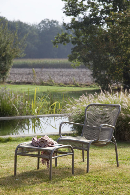 vincent-sheppard-loop-lounge-chair-footrest-taupe.jpg