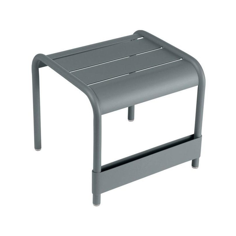Fermob LUXEMBOURG_PETITE_TABLE_BASSE_GRIS_ORAGE.jpg