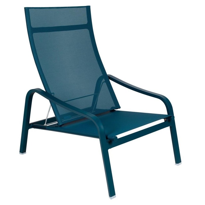 Fermob ALIZE_FAUTEUIL_BAS_BLEU_ACAPULCO_STEREO.jpg