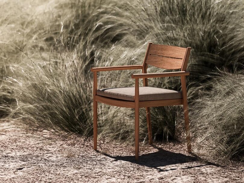  traditional teakisabella-dining-chair-2.jpg