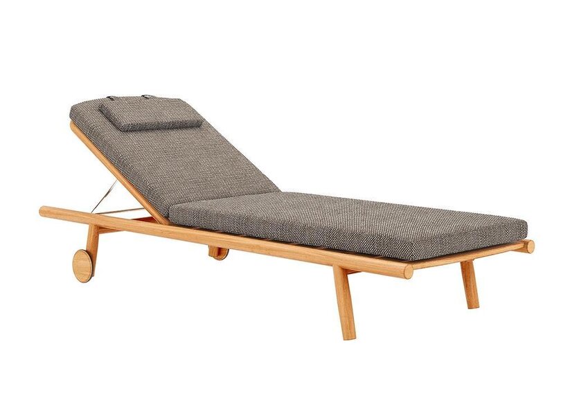  traditional teakIsabella-lounger-with-cushion.jpg