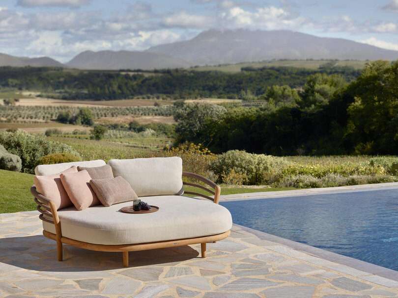 Royal BotaniaARCHY LOUNGE.jpg