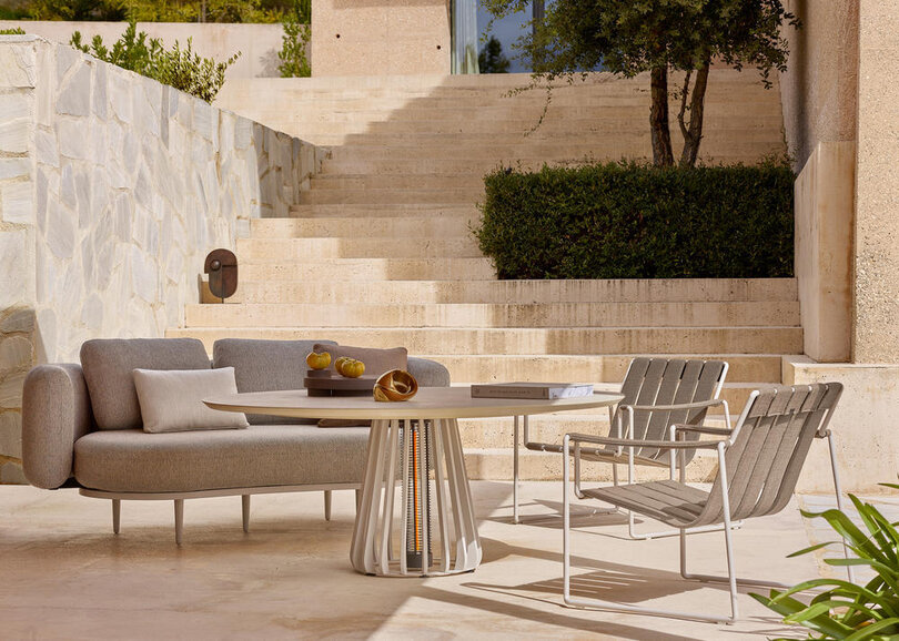 Royal Botania FURNIZ LOW DINING TABLE - ORGANIX LOUNGE - STRAPPY LOW CHAIRS (3).jpg