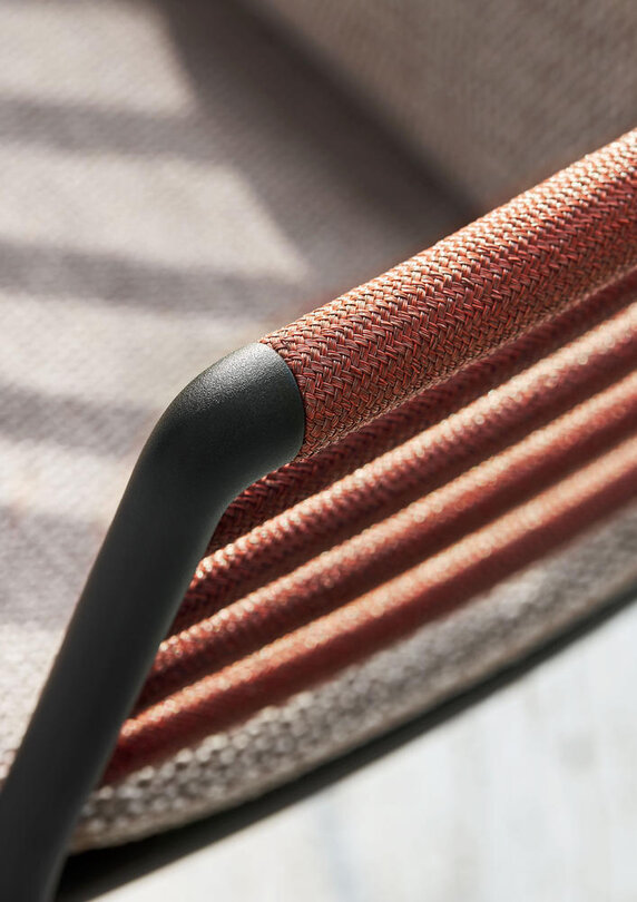 Royal Botania ARCHY DINING CHAIR (5).jpg