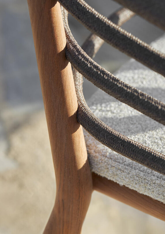 Royal Botania ARCHY DINING CHAIR (7).jpg