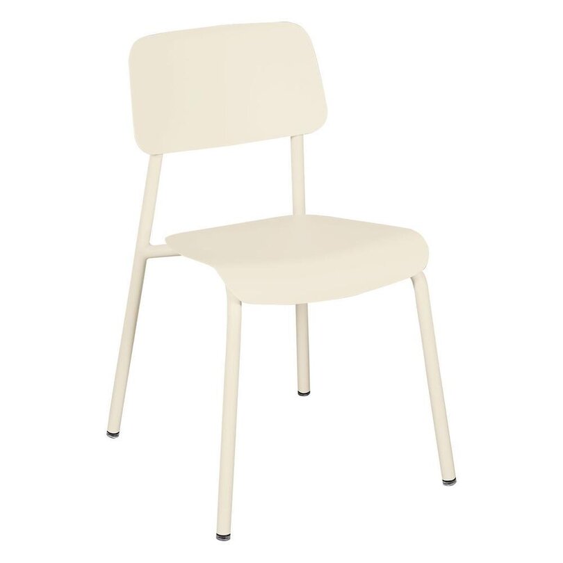  Fermob PNG 1100x1100px RVB-STUDIE_CHAISE_BEIGE_LATTE_SKU_6911E8.jpg