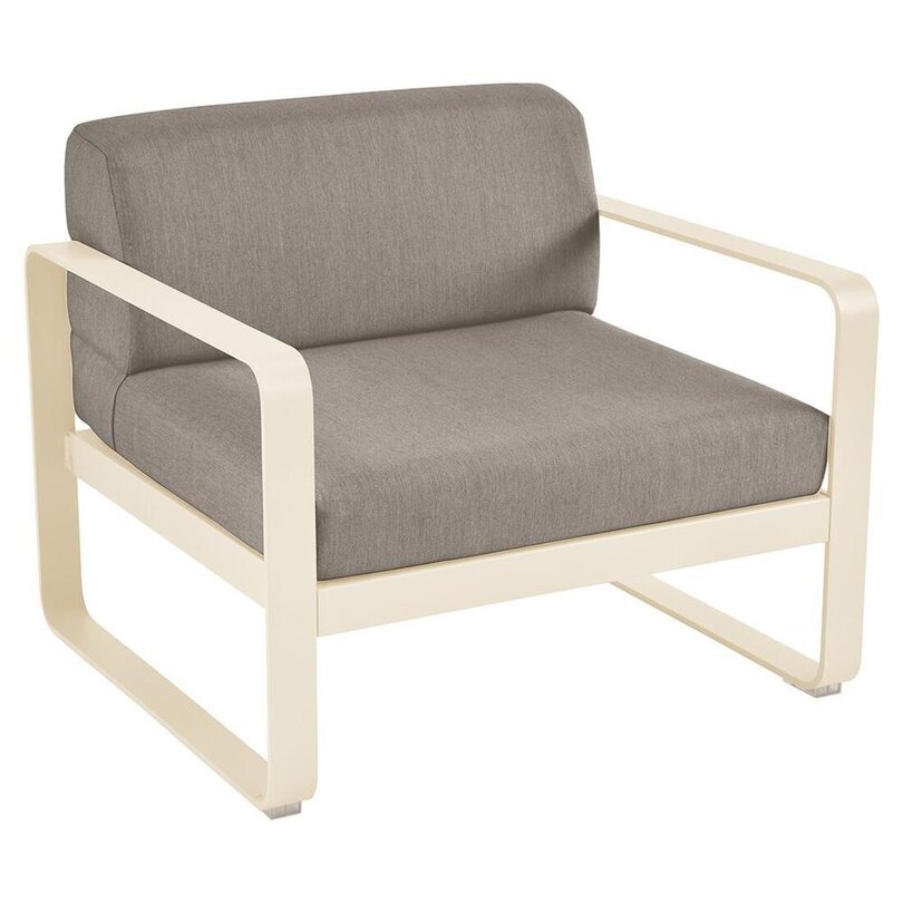  Fermob PNG 1100x1100px RVB-BELLEVIE_FAUTEUIL_BEIGE_LATTE_TAUPE_GRISE_SKU_8440E8B8.jpg